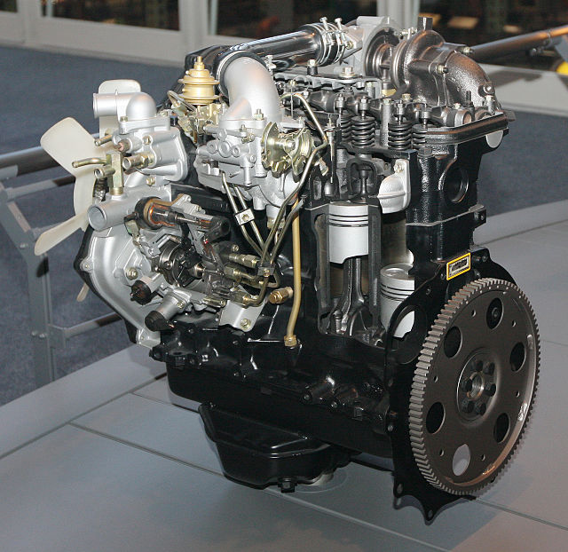 Дизельный двигатель 2L-TE с турбиной и электронным впрыском топлива - EFI